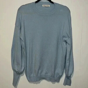 Vine & Love Women’s Light Blue Long Sleeve Sweater P8